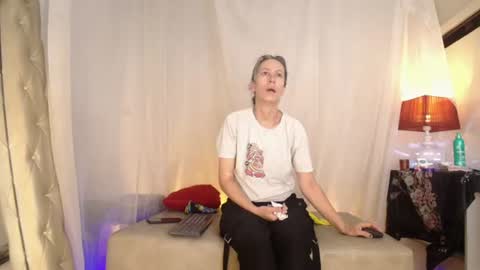 Snapshot of laurasofia45 chatting on June 2026 11:25:01 AM Laura Sofia online show from June 2026 11:25:01 AM
