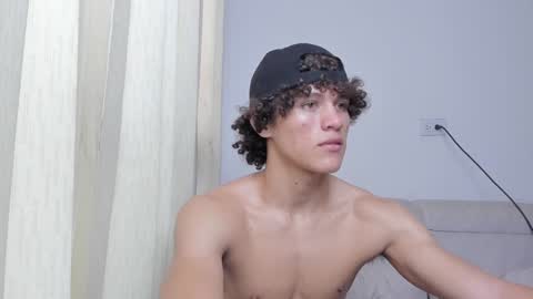 Snapshot of laureent__ chatting on December 2024 08:56:01 PM Laureent online show from December 2024 08:56:01 PM