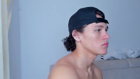 Snapshot of laureent__ chatting on January 2025 02:35:01 PM Laureent online show from January 2025 02:35:01 PM