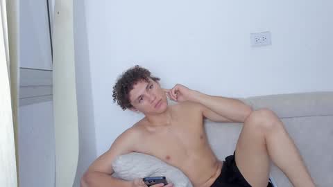 Snapshot of laureent__ chatting on January 2025 03:54:02 AM Laureent online show from January 2025 03:54:02 AM