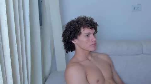 Snapshot of laureent__ chatting on February 2025 05:47:02 AM Laureent online show from February 2025 05:47:02 AM