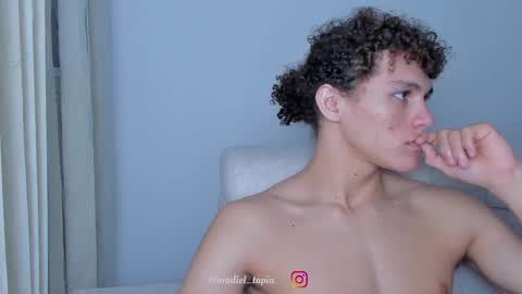 Snapshot of laureent__ chatting on February 2025 08:48:01 AM Laureent online show from February 2025 08:48:01 AM