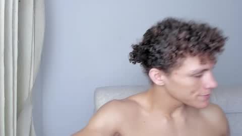 Snapshot of laureent__ chatting on February 2025 10:03:02 AM Laureent online show from February 2025 10:03:02 AM