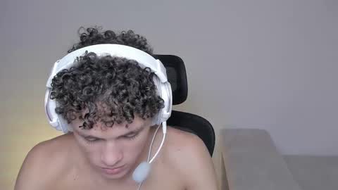 Snapshot of laureent__ chatting on September 2025 06:41:02 PM Laureent online show from September 2025 06:41:02 PM