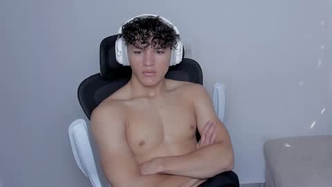 Snapshot of laureent__ chatting on October 2025 07:27:02 PM Laureent online show from October 2025 07:27:02 PM