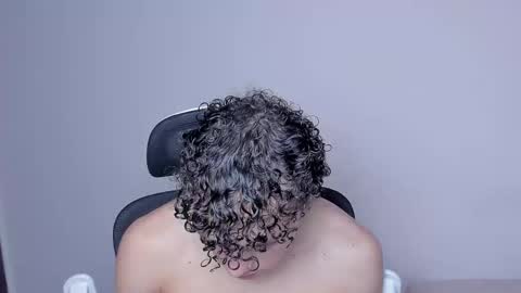 Snapshot of laureent__ chatting on November 2025 05:24:01 PM Laureent online show from November 2025 05:24:01 PM