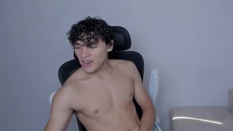 Snapshot of laureent__ chatting on November 2025 05:57:01 PM Laureent online show from November 2025 05:57:01 PM