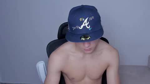 Snapshot of laureent__ chatting on November 2025 06:11:02 PM Laureent online show from November 2025 06:11:02 PM