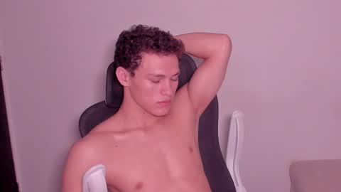 Laureent online show from March 2026 09:27:01 AM