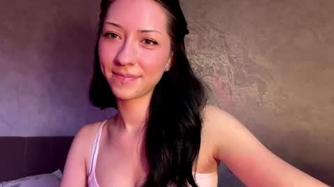 laurelimaino online show from July 2026 04:53:02 PM