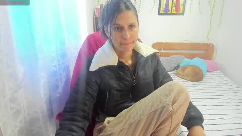 Lauren Independent model online show from October 2025 03:25:01 PM