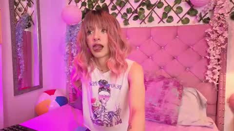 Lauren evans9 online show from December 2025 03:58:02 AM