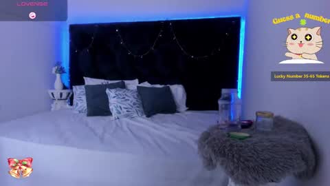 Lauren online show from February 2025 06:13:02 PM