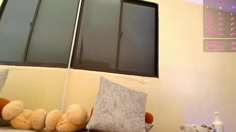 Snapshot of lauren_gil_ chatting on December 2024 11:17:02 PM    1      online show from December 2024 11:17:02 PM