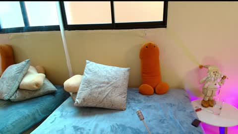 Snapshot of lauren_gil_ chatting on December 2024 09:08:02 PM    1      online show from December 2024 09:08:02 PM