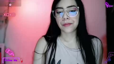 Lauren online show from October 2025 10:42:02 PM