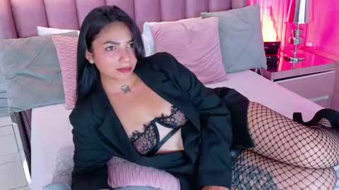 Lauren  online show from May 2026 10:49:02 PM