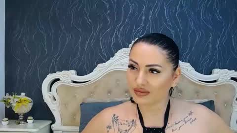 Snapshot of laurenjenssen chatting on January 2025 08:51:01 AM Laura online show from January 2025 08:51:01 AM