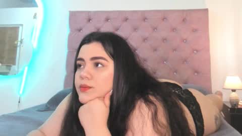 laurenlaine online show from March 2026 05:53:02 PM