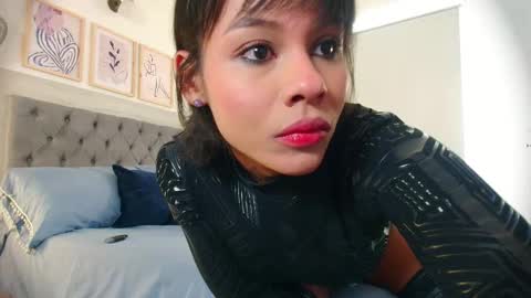 Lauren Saenz online show from March 2026 12:01:01 PM