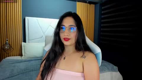 Lau Roberts online show from September 2025 03:39:01 AM