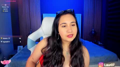 Lau Roberts online show from September 2025 04:02:02 AM