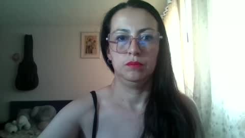 Laury  online show from March 2026 05:16:01 PM