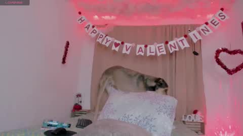 Lauu G online show from February 2025 08:24:01 AM