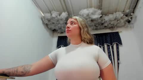 Lauu G online show from March 2026 01:15:02 PM