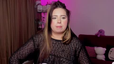 Snapshot of lauu_r chatting on January 2025 06:23:02 AM online show from January 2025 06:23:02 AM