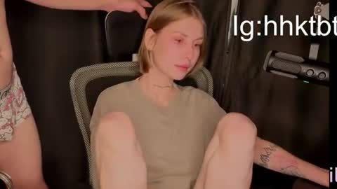 Snapshot of lavalamp_ chatting on July 2026 12:20:01 PM Kate and Vlad online show from July 2026 12:20:01 PM