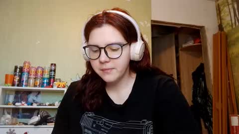 Snapshot of lavonesorge chatting on February 2026 06:51:01 AM Adeline online show from February 2026 06:51:01 AM