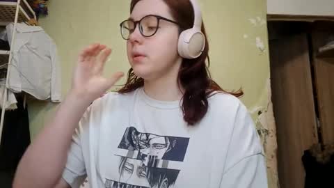 Snapshot of lavonesorge chatting on February 2026 07:45:01 AM Adeline online show from February 2026 07:45:01 AM