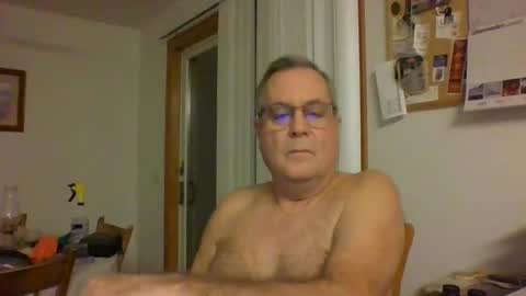 Snapshot of lawnboy62 chatting on December 2024 02:42:02 AM lawnboy62 online show from December 2024 02:42:02 AM