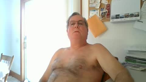 Snapshot of lawnboy62 chatting on February 2025 09:37:02 PM lawnboy62 online show from February 2025 09:37:02 PM