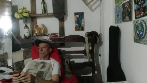 Laye19 online show from March 2025 11:46:01 PM