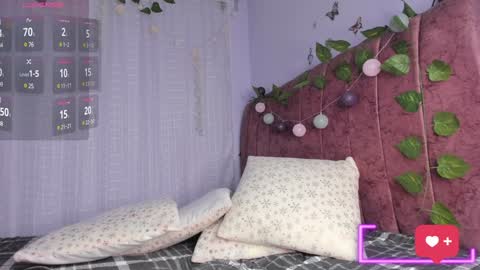 layla_17 online show from January 2025 11:07:01 PM