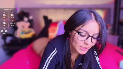 Layla online show from February 2025 03:52:01 PM