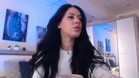Snapshot of laylacruz chatting on March 2025 05:40:01 AM laylacruz online show from March 2025 05:40:01 AM