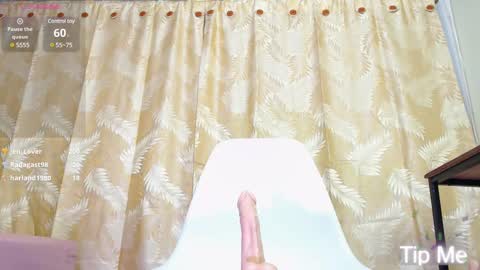 Snapshot of laylafoxy_tay chatting on February 2025 06:17:02 AM laylafoxy_tay online show from February 2025 06:17:02 AM