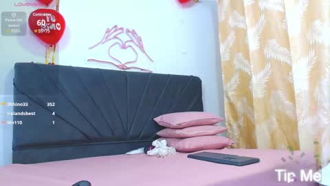 Snapshot of laylafoxy_tay chatting on February 2025 06:04:01 AM laylafoxy_tay online show from February 2025 06:04:01 AM