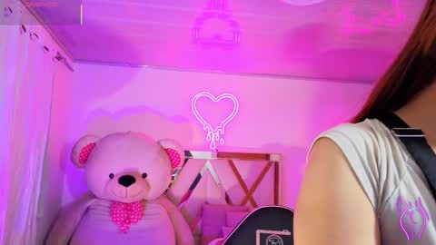 Snapshot of laylafoxy_tay chatting on September 2025 03:39:01 AM laylafoxy_tay online show from September 2025 03:39:01 AM
