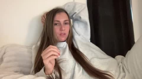 laylahlaylah1 online show from October 2025 07:32:01 PM