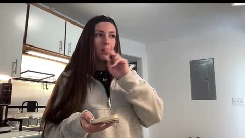 laylahlaylah1 online show from November 2025 02:31:02 PM