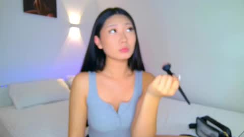 Layla online show from April 2026 08:17:02 AM