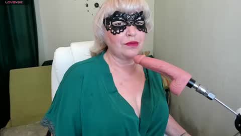 Snapshot of laylalaylamilf chatting on June 2026 04:19:02 AM laylalaylamilf online show from June 2026 04:19:02 AM