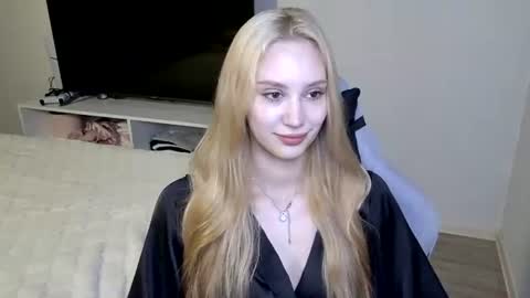 Snapshot of laylapretty001 chatting on July 2026 05:02:02 AM LaylaPretty001 online show from July 2026 05:02:02 AM