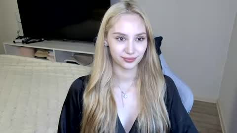 Snapshot of laylapretty001 chatting on July 2026 04:15:01 AM LaylaPretty001 online show from July 2026 04:15:01 AM