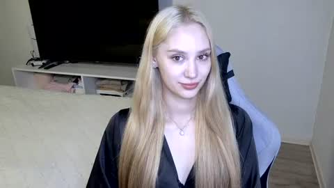Snapshot of laylapretty001 chatting on July 2026 04:15:01 AM LaylaPretty001 online show from July 2026 04:15:01 AM