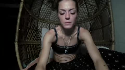 Snapshot of laylarainvip chatting on September 2025 09:00:02 AM laylarainvip online show from September 2025 09:00:02 AM